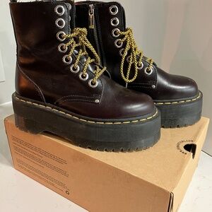 Bottes Dr. Martens Jadon Plateforme - Cherry Red - Taille 7 US
